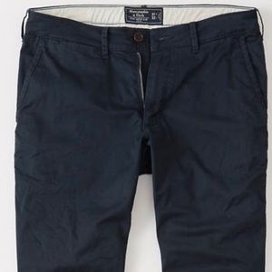 NWT Abercrombie and Fitch Skinny Chinos Navy 30x34